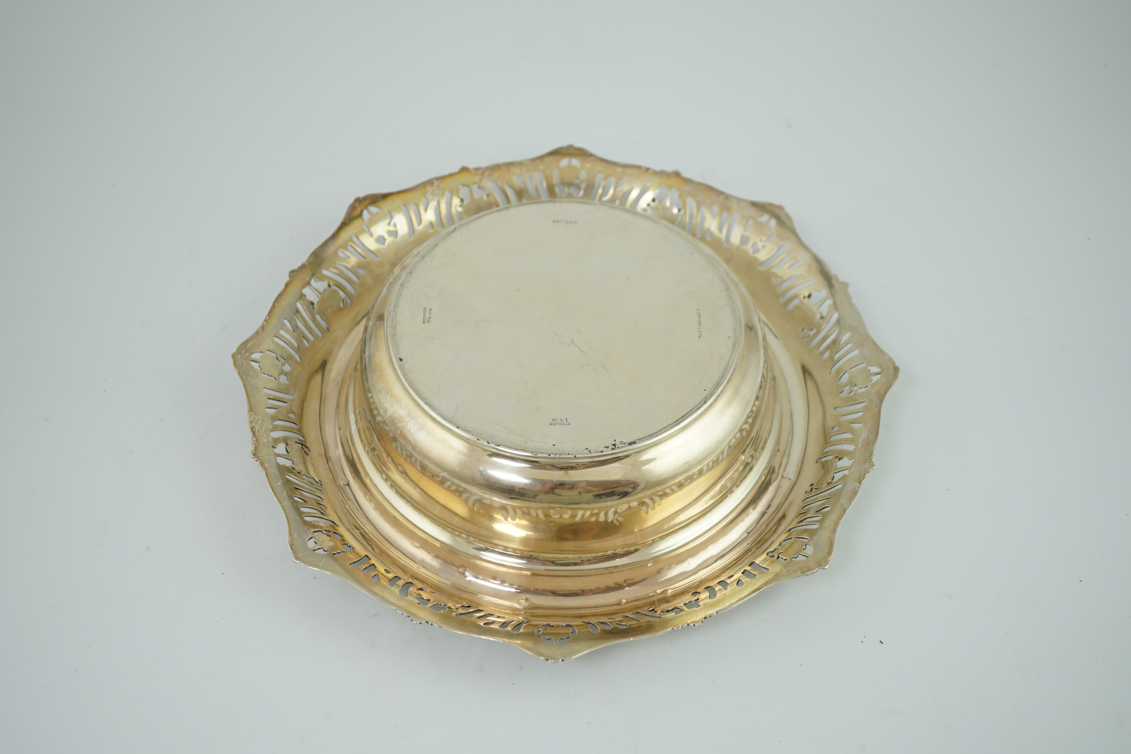 An early 20th century American sterling silver rose bowl